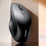 UGREEN Ergonomic Wireless Mouse - Image 3